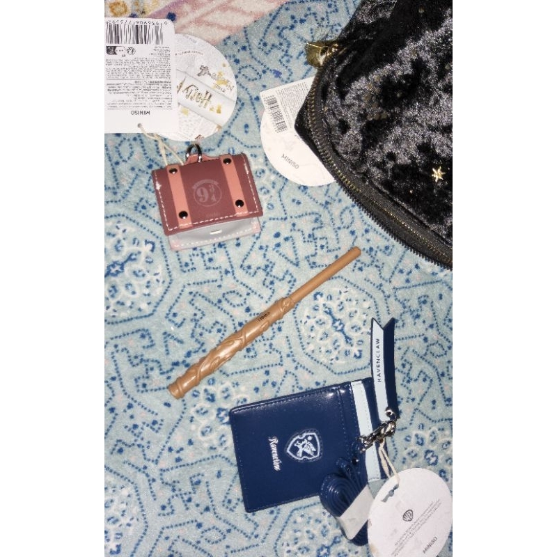 

MINISO X HARRY POTTER Surpise Wand Ballpoint (bulpen tongkat Harry Potter surprise) (READY STOCK) MINISO X HARRY POTTER HARGA JASTIP TERMURAH