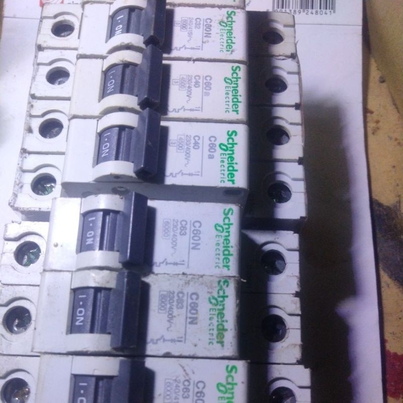 0MCB C63 ORIGINAL SCHNEIDER SNI