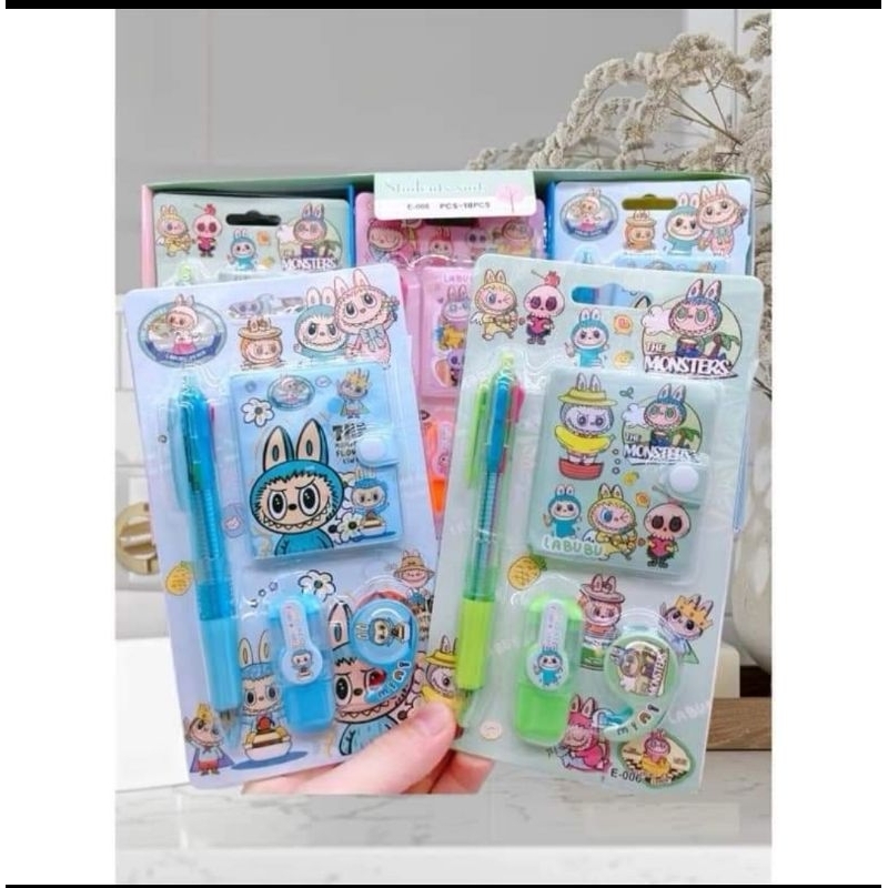 

Set buku dan pensil labubu 4in1 murah