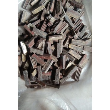 Mega segmen bekas tipe garis