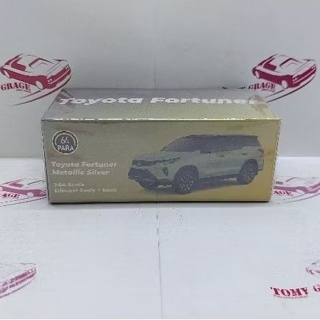 Para 64 2023 Toyota Fortuner Metallic Silver