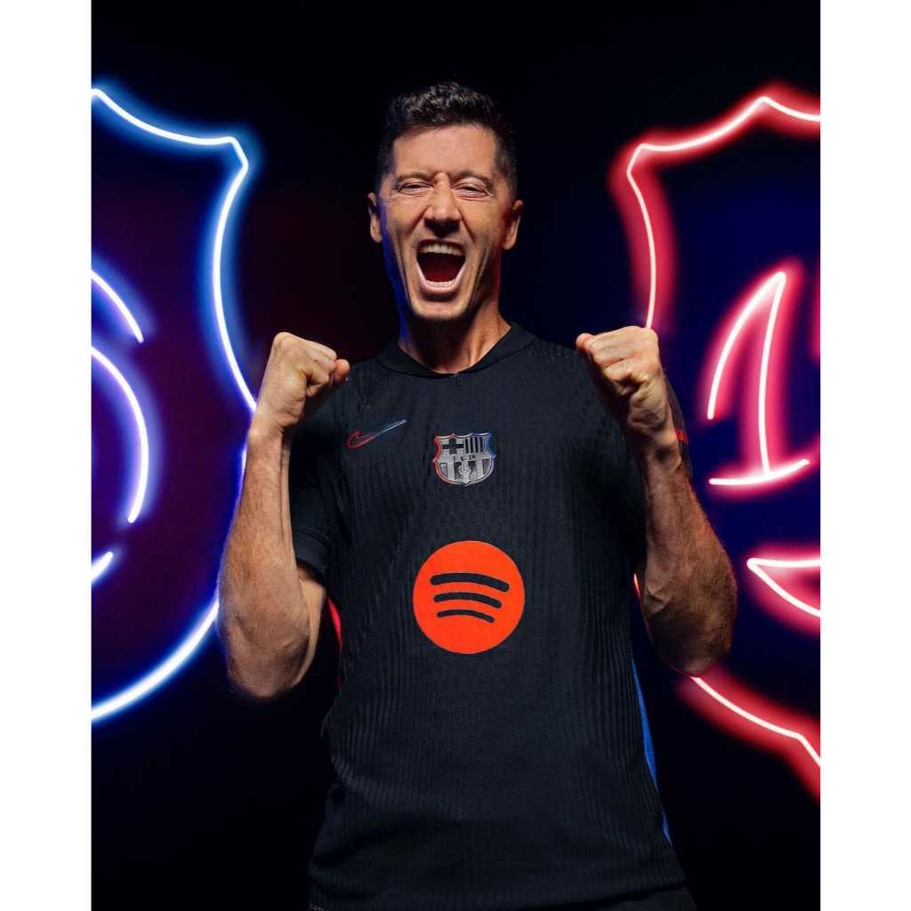 PLAYER VERSI Barca Away 2024 - 25