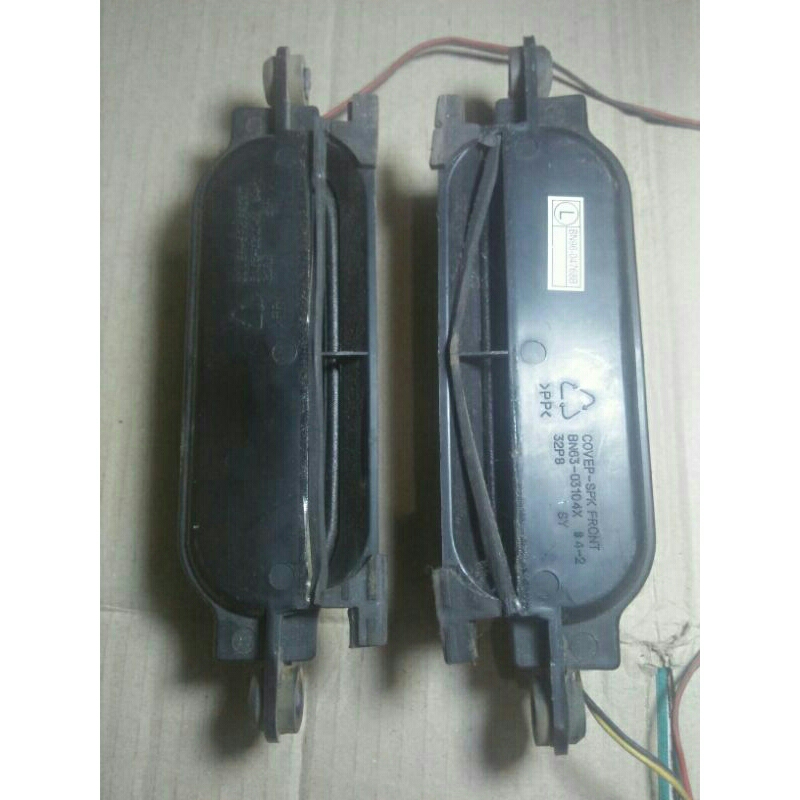 SPEAKER TV LCD SAMSUNG LA32R81B , Original .  Copotan dari tv lcd samsungv32inch / second