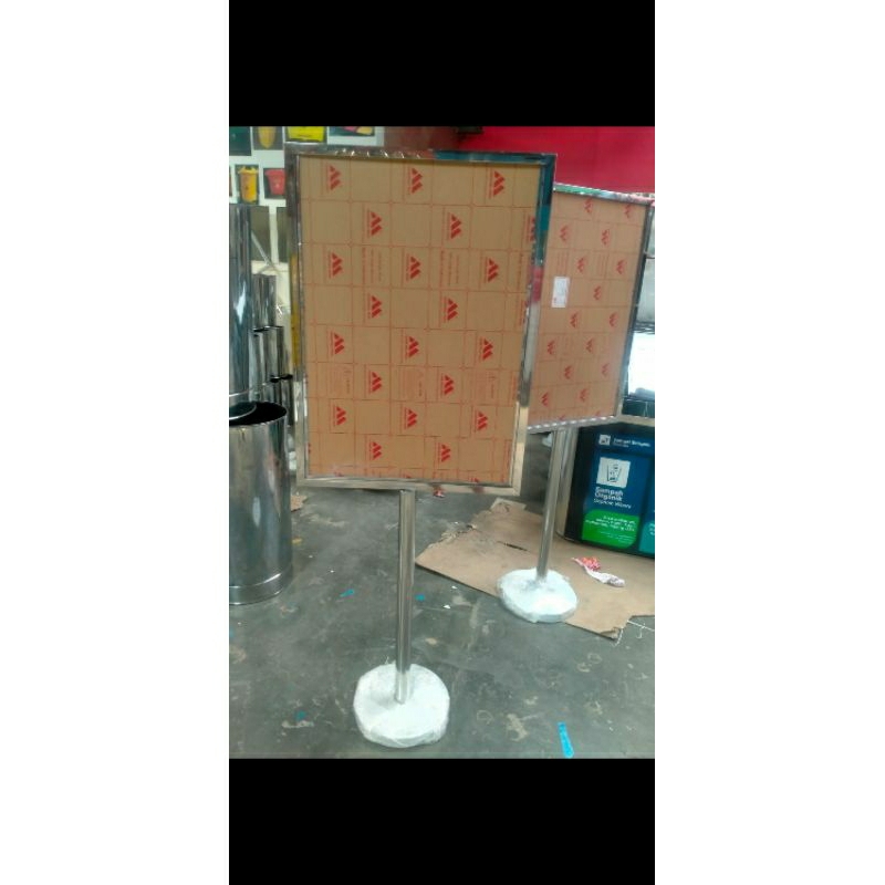 

Standing display A2
