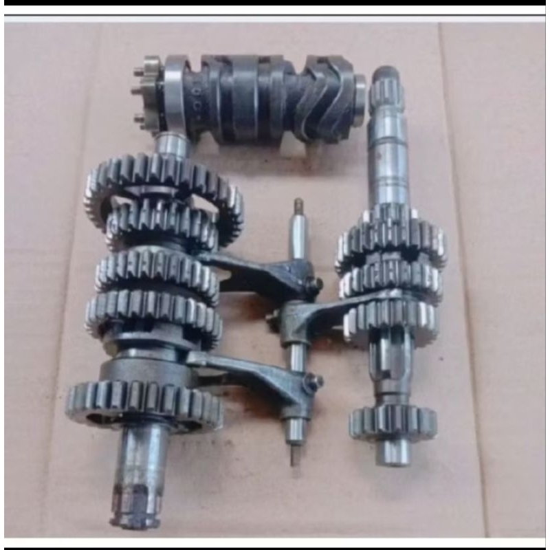 Gigi rasio jupiter MX NEW 135 5SPEED original