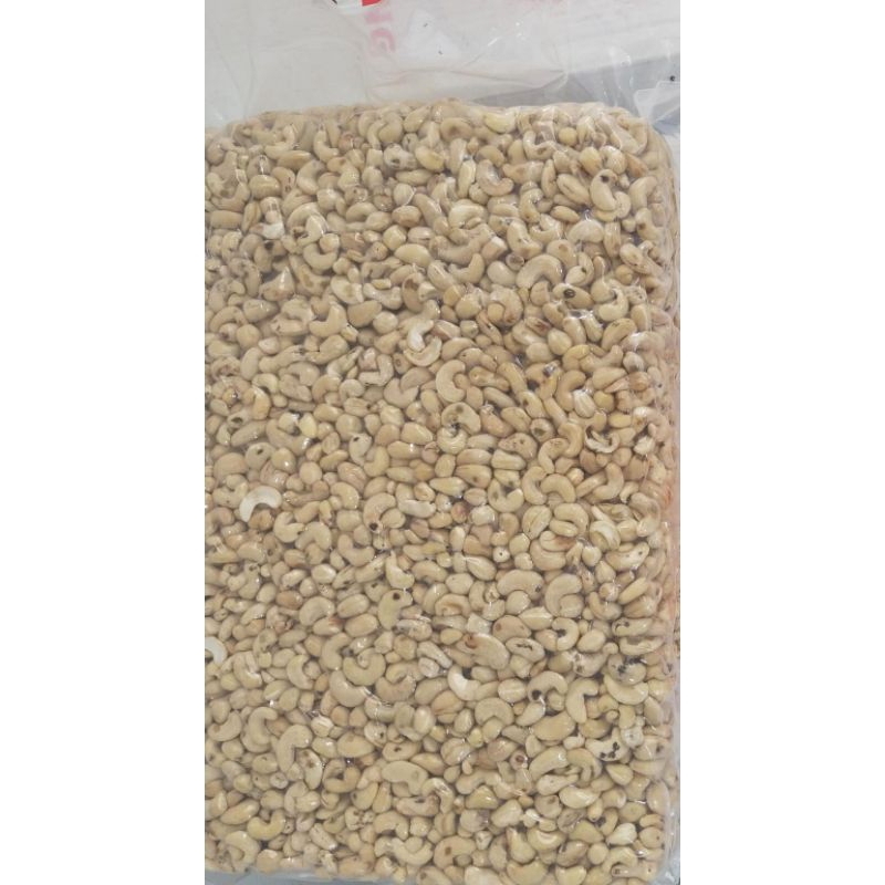 

Kacang Mede Mentah SK Premium 10kg