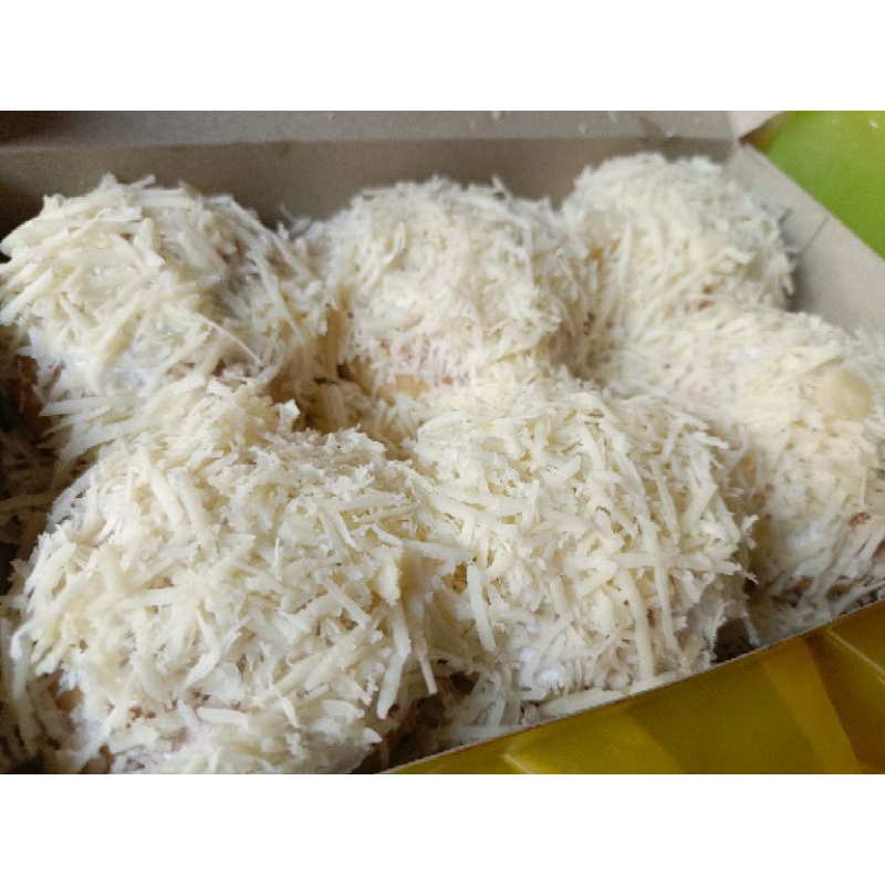 

roti donat susu jabrik isi 6 double toping coklat lumer+serut + keju serut, fresh