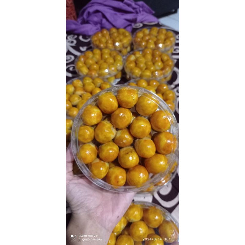 

nastar 250gr homemade dibuat fresh ribuan toples terjual di offline