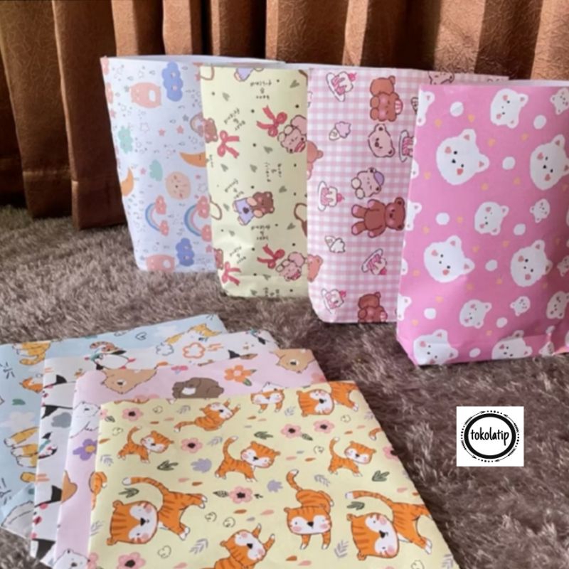 

Kertas Kado 1 Pack Isi 4 Pcs Model Instan Motif Lucu Aneka Warna