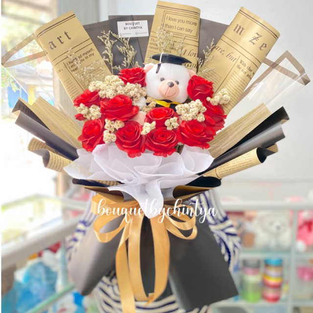 BUKET WISUDA BUNGA MAWAR MIX EDELWEIS / BUKET BONEKA WISUDA / BUKET BUNGA / HADIAH SEMPRO / GIFT GRA