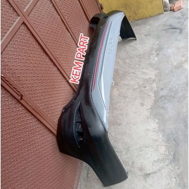 Bemper Belakang + Bodykit Trd Rush 2019-2022 Original