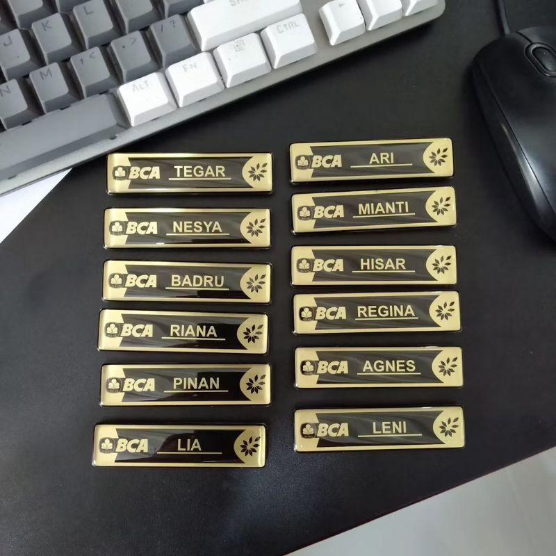 

nama dada nametag bank bca bahan kuningan bisa satuan