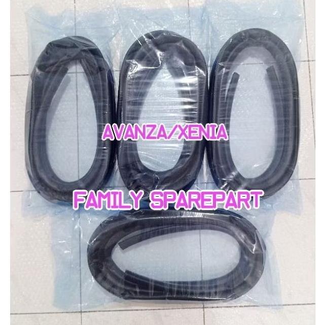 KARET BALON KARET PEREDAM PINTU BODY MOBIL TOYOTA DAIHATSU AVANZA XENIA ORIGINAL