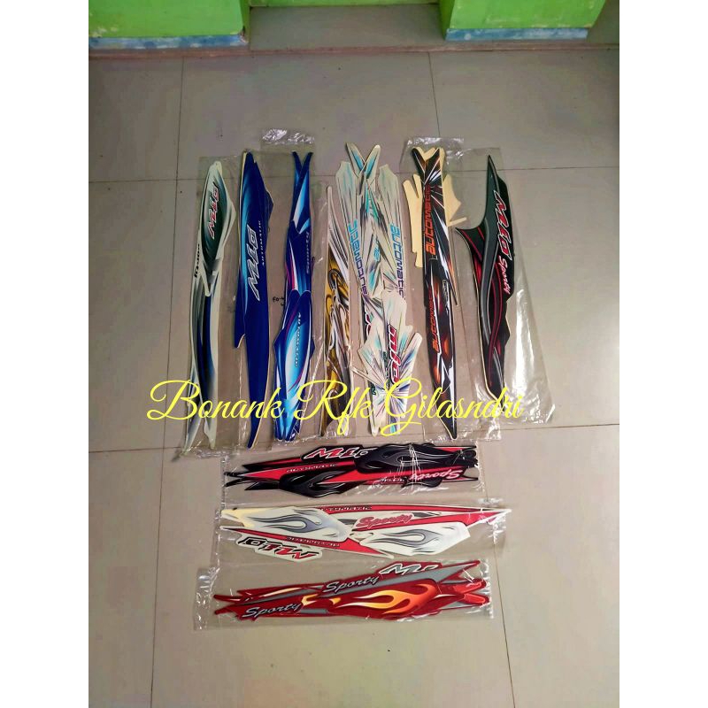 striping sticker stiker body bodi Yamaha Mio sporty 2006 2007 2008 2009 2010 06 07 08 09 merah putih