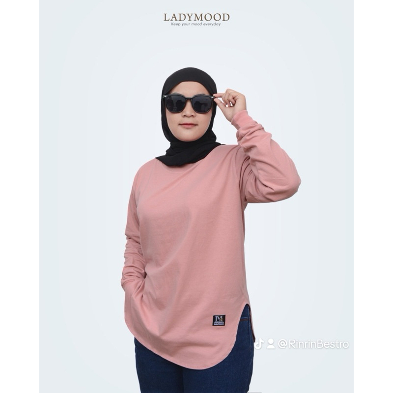 Kaos Wanita Oval Lengan Panjang