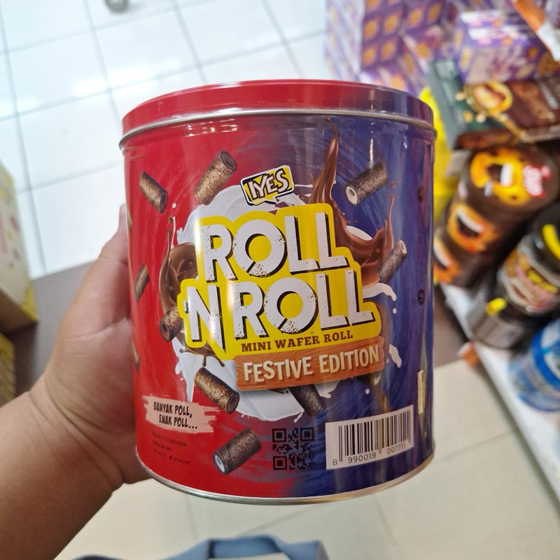 

IYES ROLLNROLL Wafer roll 6x25gr kaleng