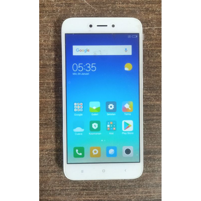Xiaomi redmi 5a normal (second) 4g siap pakai 2/16gb