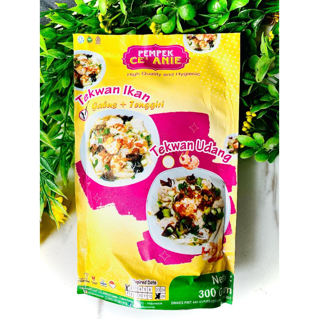 

Tekwan Premium kemasan vakum 1 pack bisa jadi 2 porsi