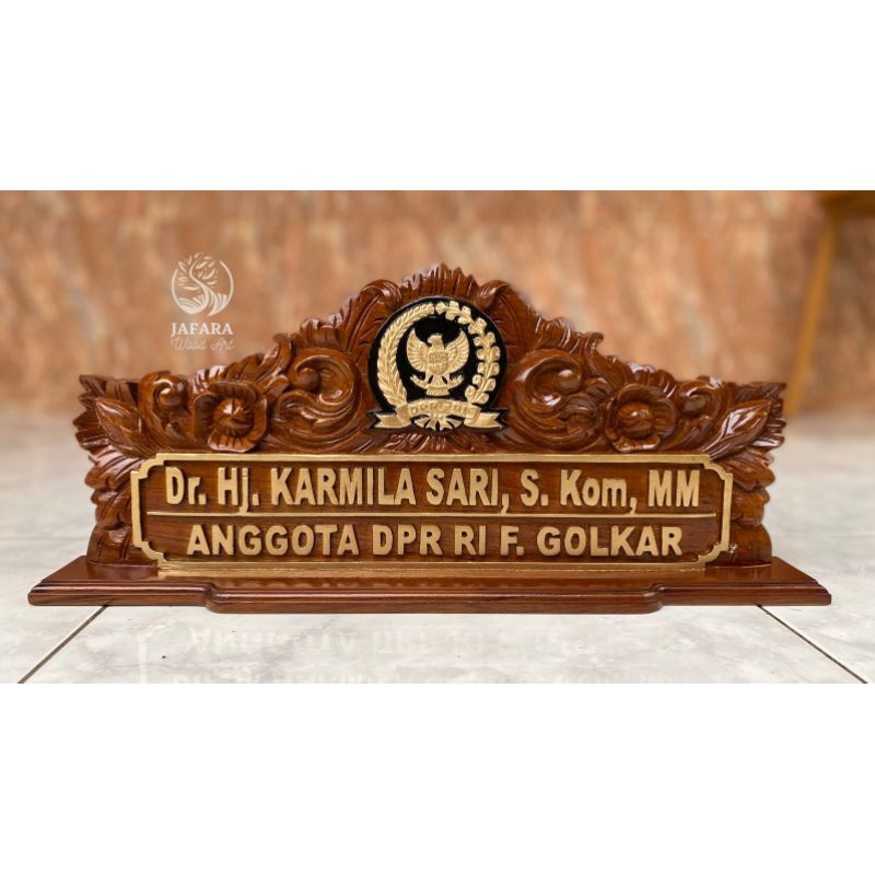 

Papan Nama Meja Ukir Kayu Jati Custom Logo DPR-RI