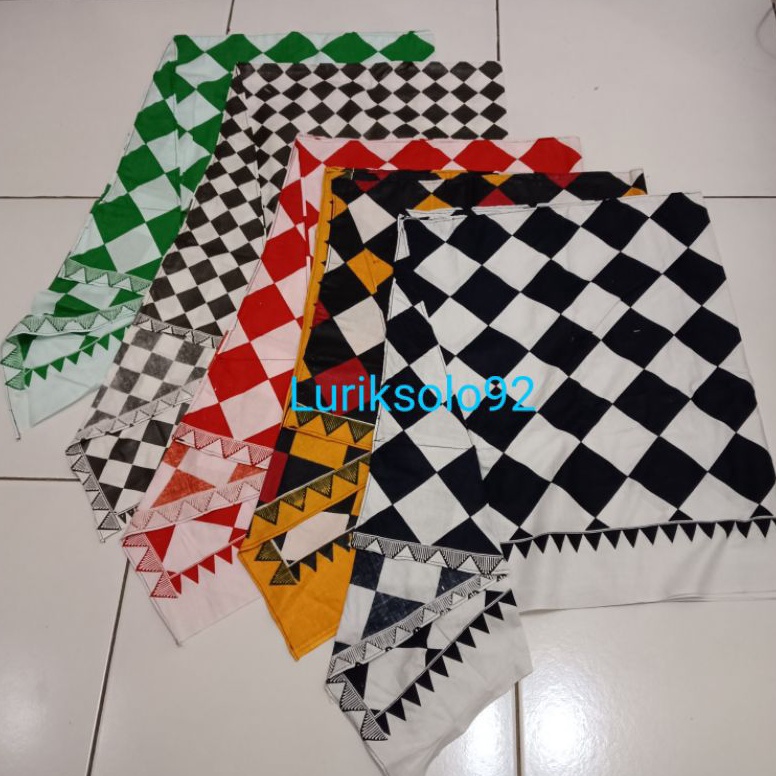 KODE W67P Jarik Sembong  Sapit Urang Jathil  Jaranan  Tari Motif Poleng  Kotak