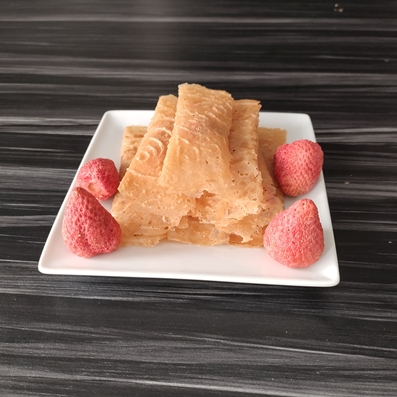 

Penang Kuih Kapit (Dried Strawberry / Strawberry Kering) PRE-ORDER