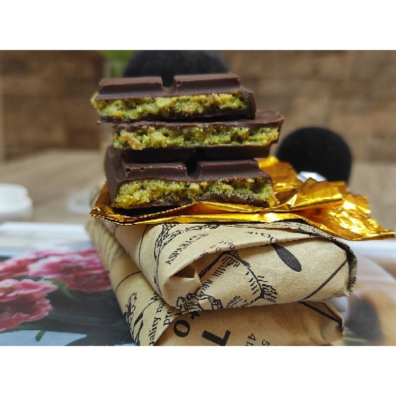 

Kunafa Pistachio Chocolate 4.5 x 11.5cm