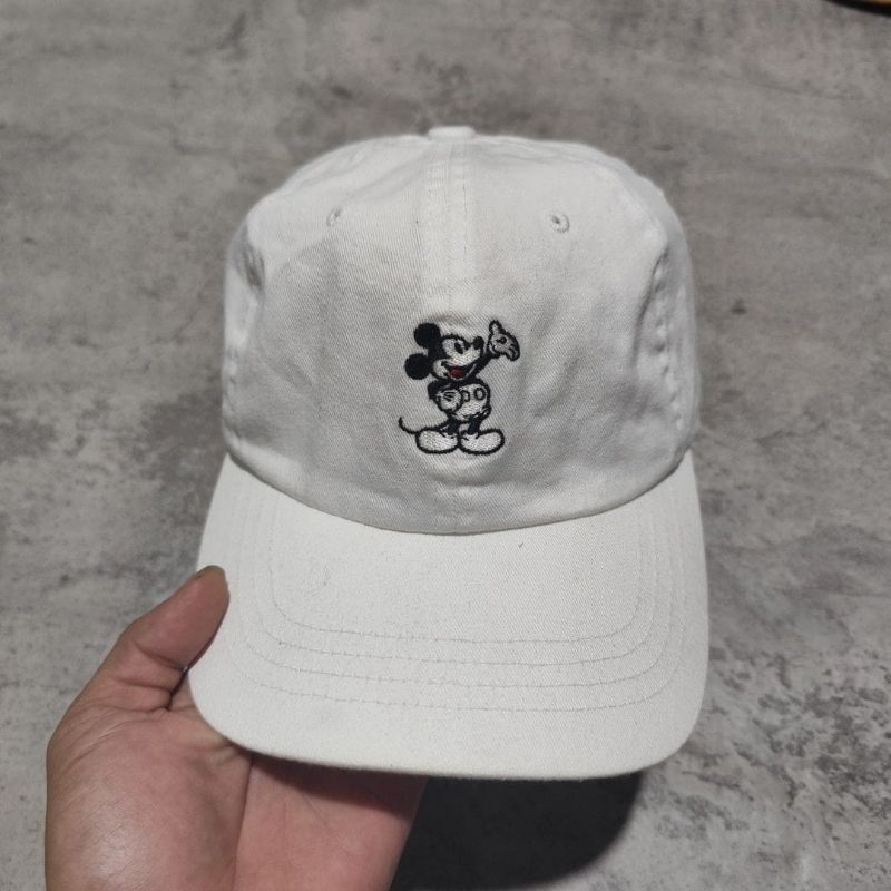 Topi snapback pria disney Mickey Mouse putih
