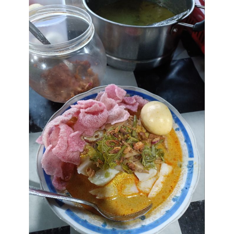 

Ketupat sayur padang
