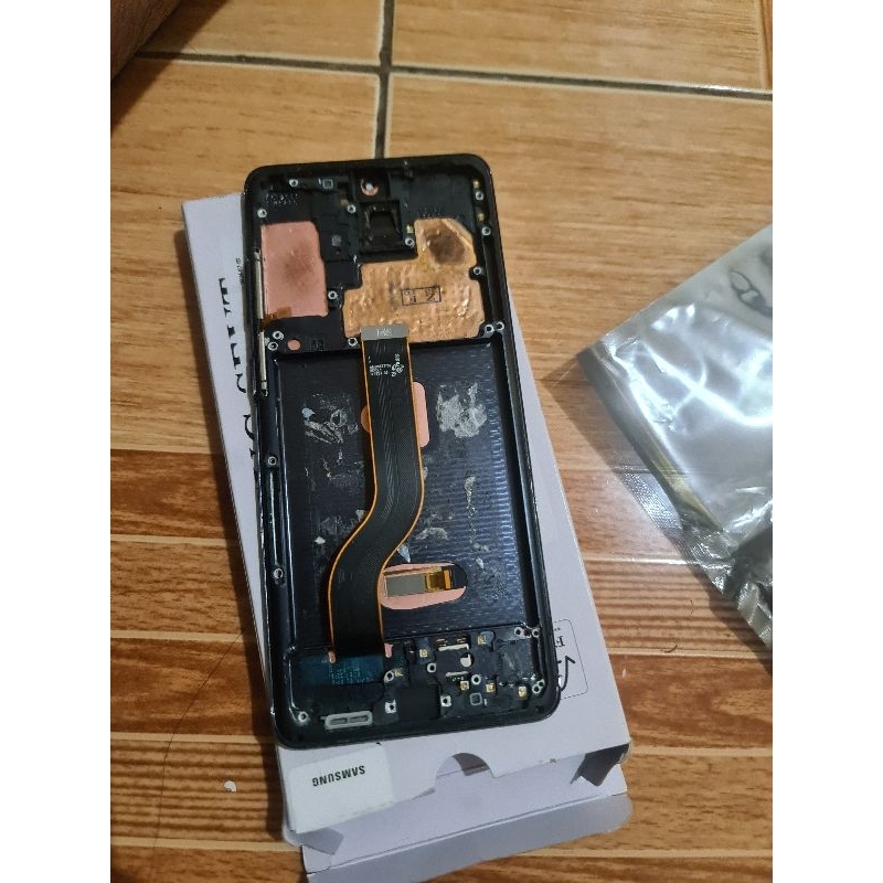 Lcd samsung S20 plus minus