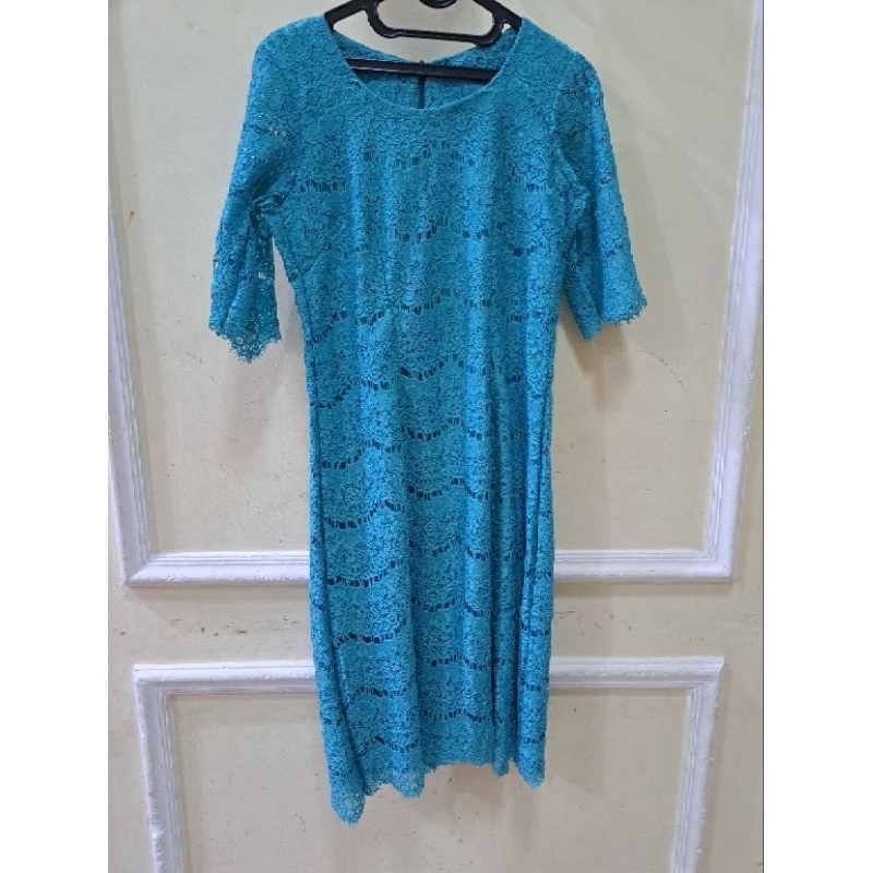 Preloved Dress Brokat