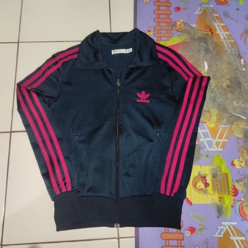 Tracktop Adidas Bunga belakang polos