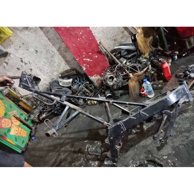 rangka motor honda nsr