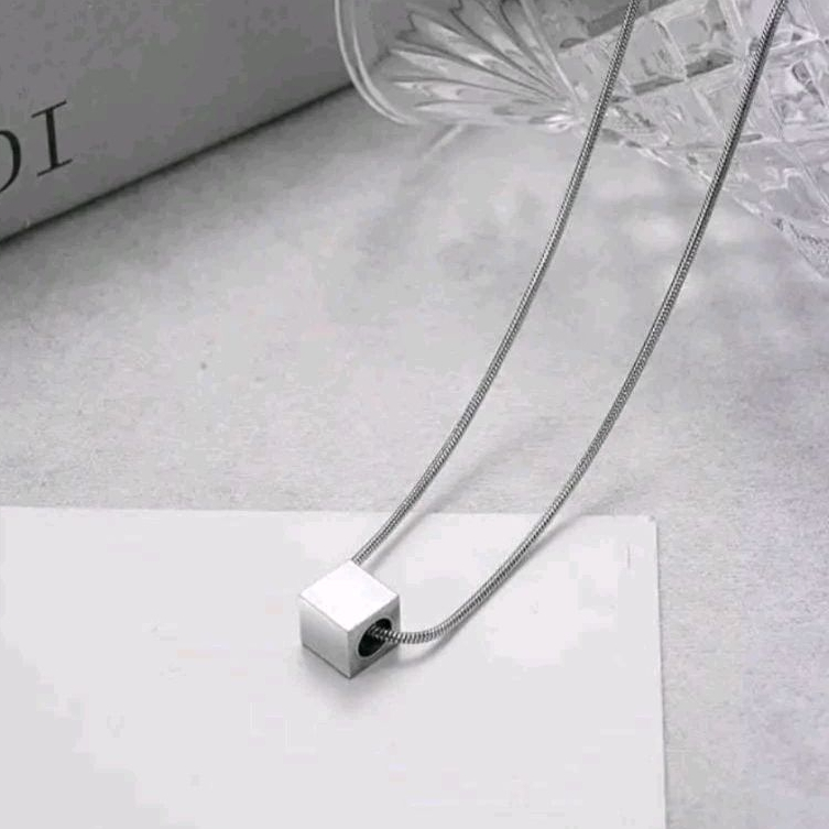 KALUNG TITANIUM PRIA WANITA LIONTIN KUBUS KALUNG HIPHOP