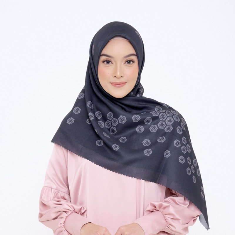 Preloved scarf BIA by zaskia mecca BIA X Revalina S Temat