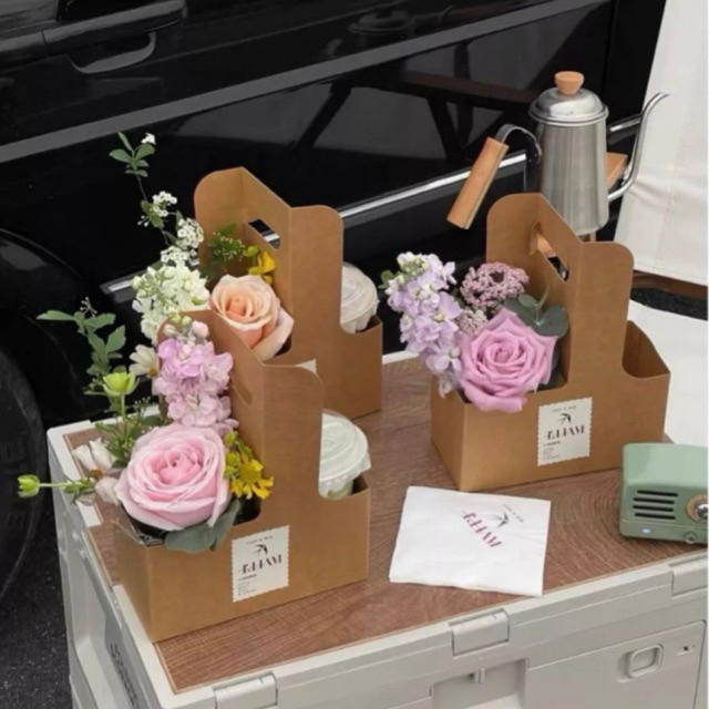 

Flower Bloom Box KRAFT COFFEE CARRIER / Kotak Bunga Florist / Flower Box