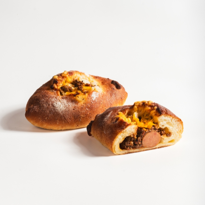

Chili Cheese Hot Dog (beef)