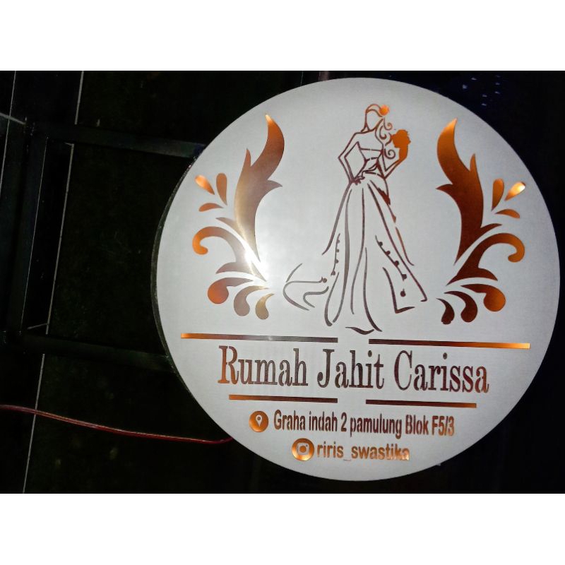 lampu neon box outdoor bahan melamin