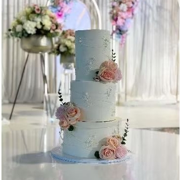 wedding cake 3 tier kue pernikahan pengantin tingkat custom bunga flower engagement