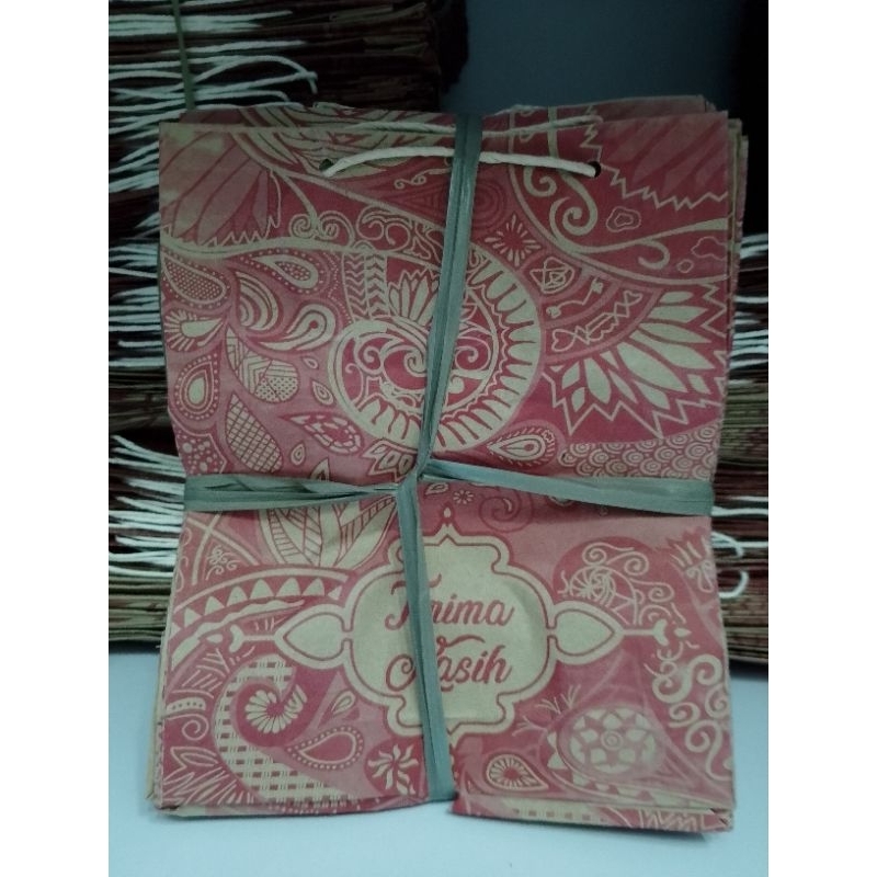 

Paperbag tanggung isi 12