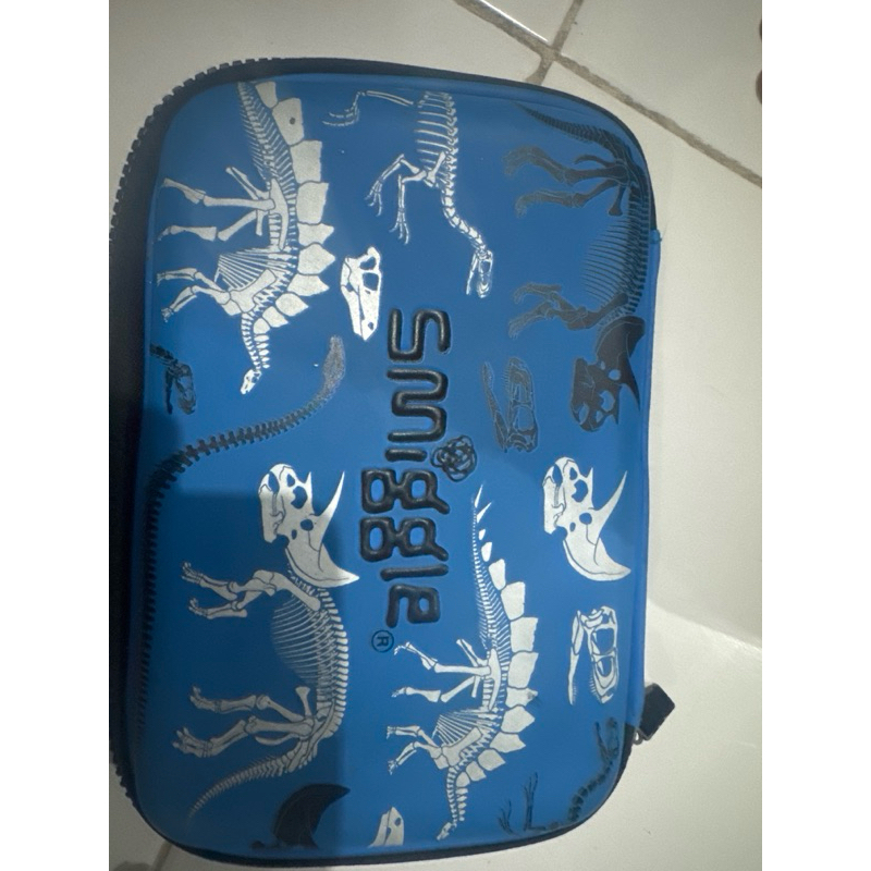 

preloved pencil case smiggle