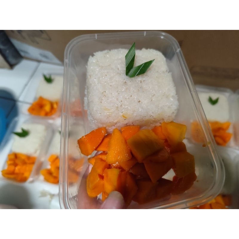 

Manggo sticky rice Fresh Dadakan lezat enak lengkap 2 pack free fla cream