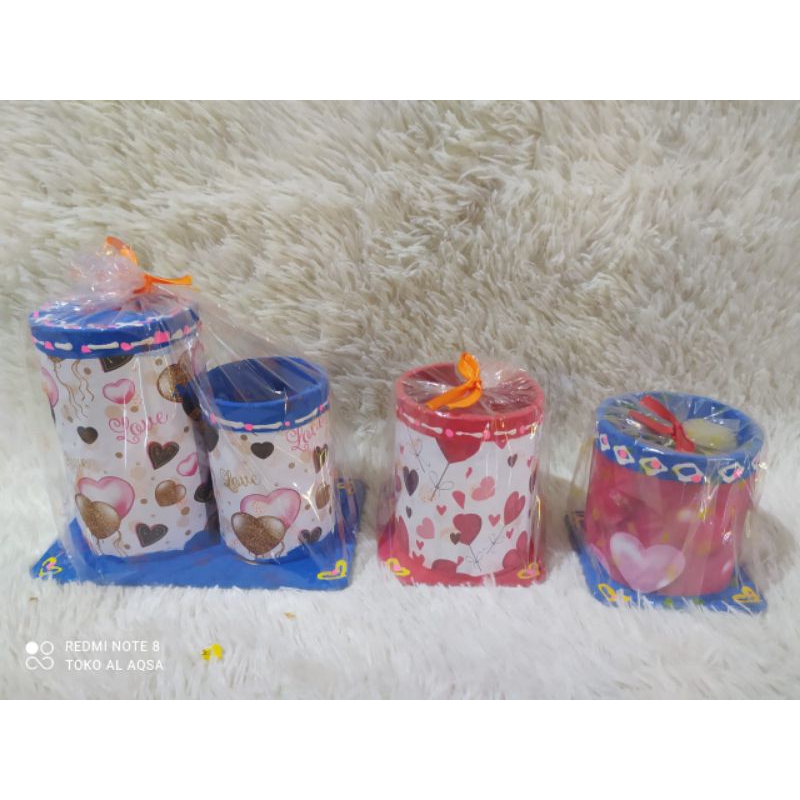 

Celengan + Tempat pensil