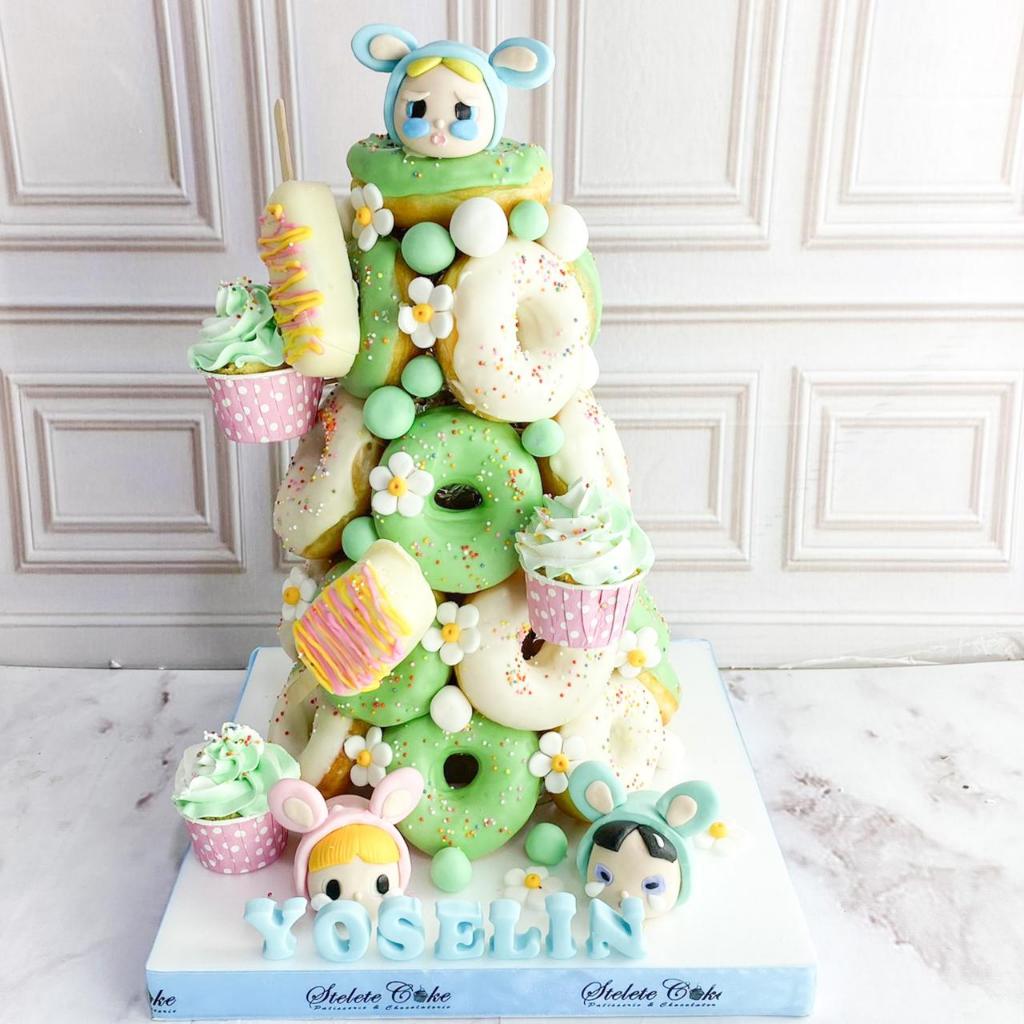 

Donat/Donat Ulang Tahun/Donat Tower Tema Cry Baby/Donat Jakarta