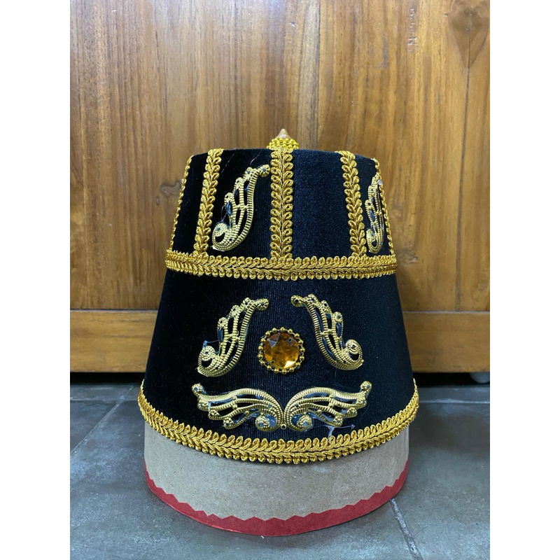 Kuluk manten/Topi manten