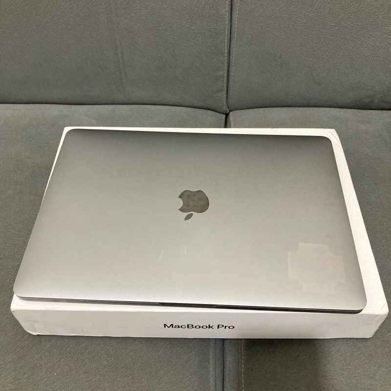 macbook pro 2018 touchbar 256gb second