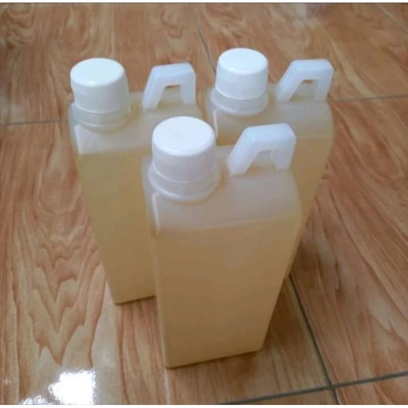 

minyak klentik/minyak kelapa 100%asli 900ml