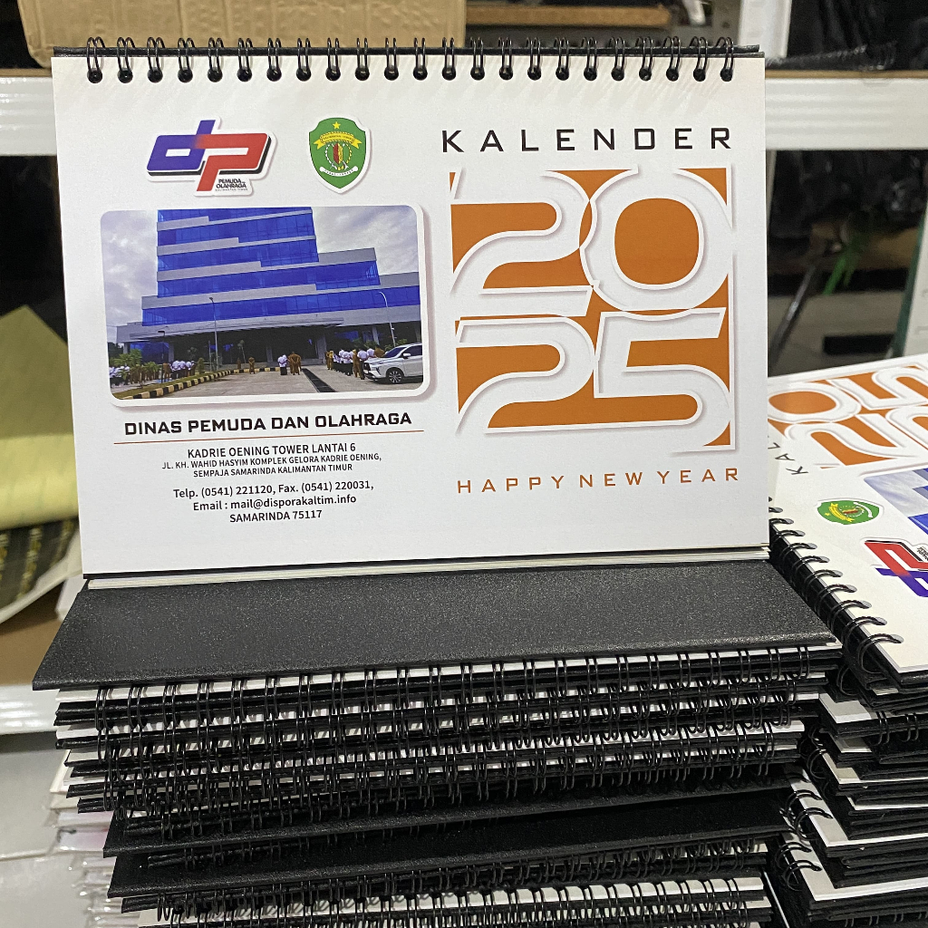 

Cetak Kalender Meja 2025 | 12 Lembar 2 Muka | Penyangga Linen