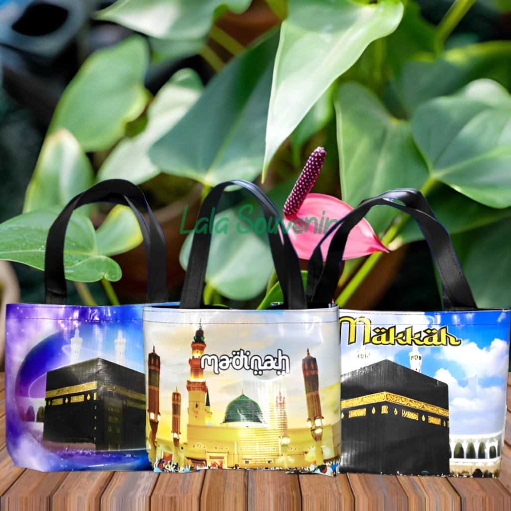 

TAS SOUVENIR OLEH-OLEH HAJI DAN UMROH/TAS BINGKISAN HAJIDAN UMROH/TAS SPUNBOND MURAH/TAS PROMO