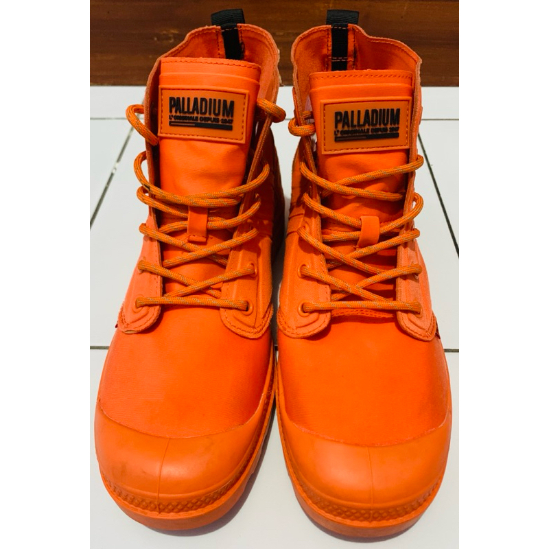 sepatu pria atau wanita Palladium high boot