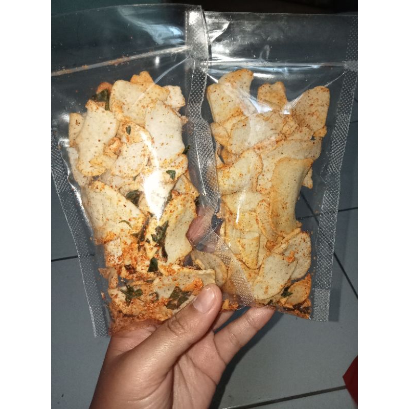

basreng kering pedas/ori, makaroni kering pedas,